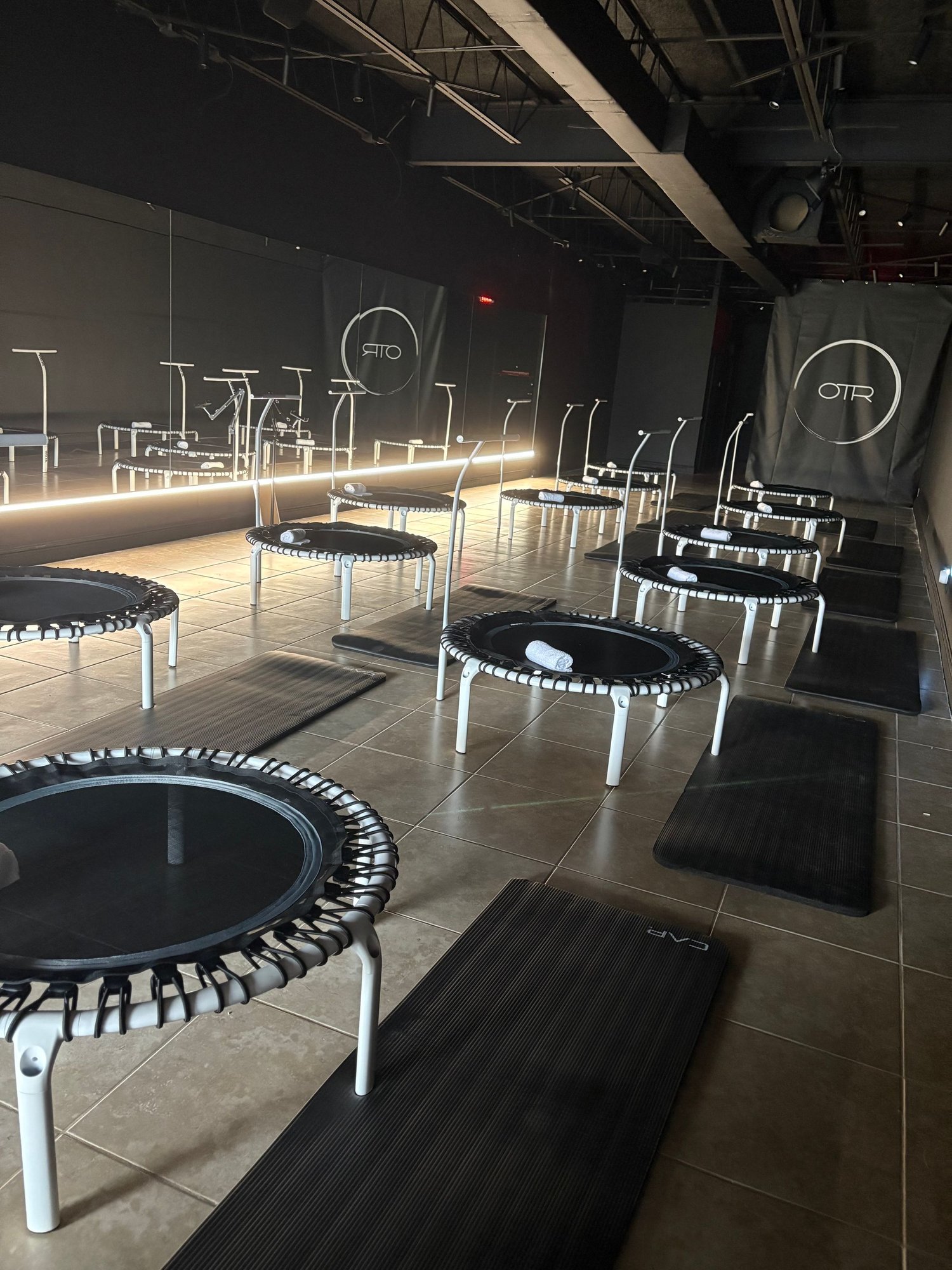 d5aa16e7-edea-4d33-a562-6f8c4da47dda_2x